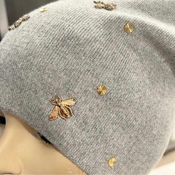 NWOT Bumble Bee Studded Beanie - Picture 4 of 9